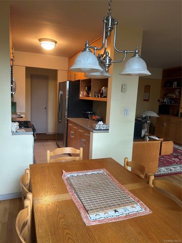 140-39 34th Avenue 2S, Flushing, NY 11354