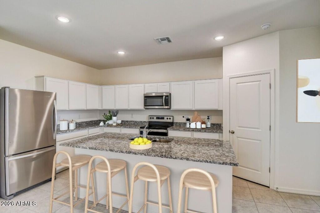 15604 W CORTE DEL SOL ESTE --, Waddell, AZ 85355 — photo 4