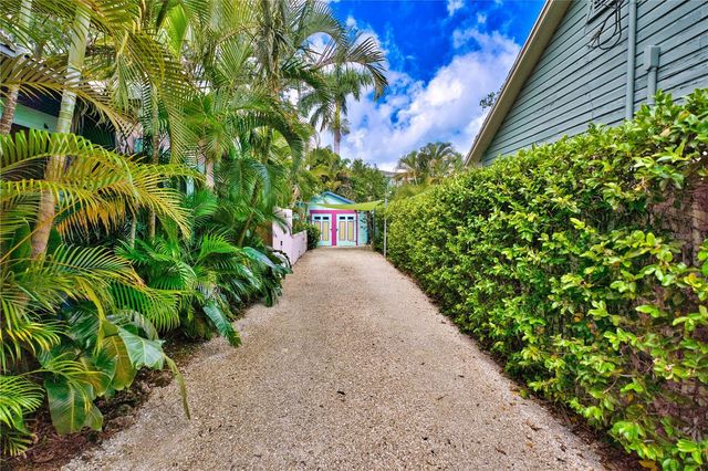 642 OHIO PLACE, Sarasota, FL 34236