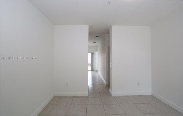 6001 NW 182 Lane 301, Hialeah, FL 33015