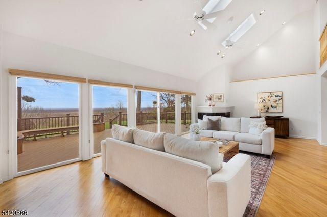 1531 Coles Ave, Mountainside Boro, NJ 07092