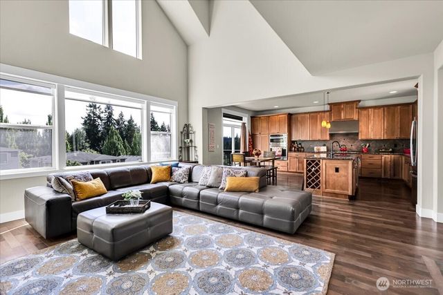 13721 SE 90th Place, Newcastle, WA 98059