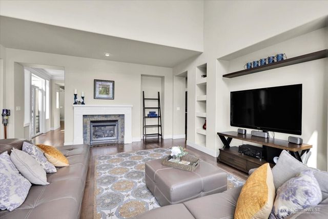 13721 SE 90th Place, Newcastle, WA 98059