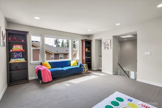 13721 SE 90th Place, Newcastle, WA 98059