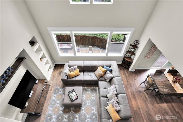 13721 SE 90th Place, Newcastle, WA 98059