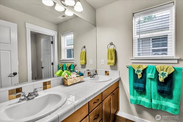 13721 SE 90th Place, Newcastle, WA 98059