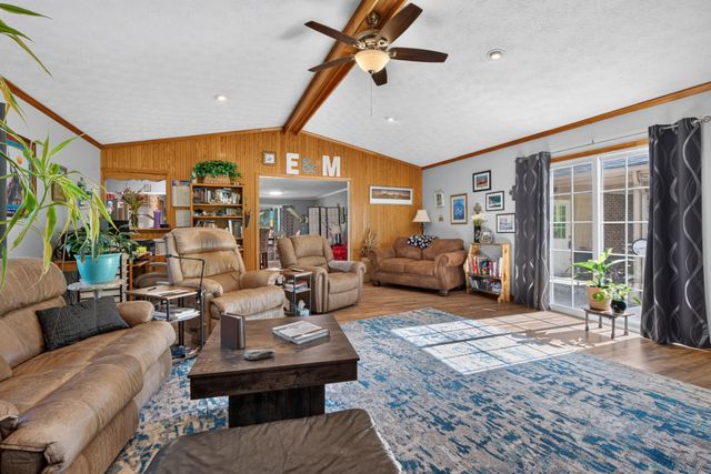 230 Mercer Avenue, Harrodsburg, KY 40330