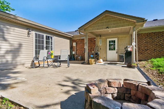 230 Mercer Avenue, Harrodsburg, KY 40330
