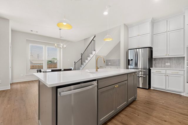 814 Lakewood Circle, Midlothian, TX 76065
