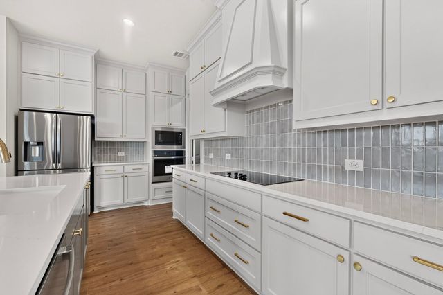 814 Lakewood Circle, Midlothian, TX 76065