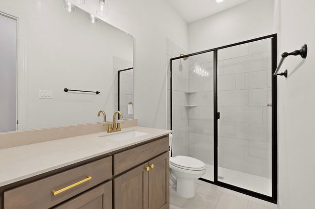 814 Lakewood Circle, Midlothian, TX 76065