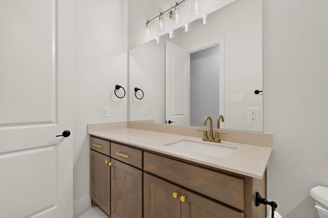 814 Lakewood Circle, Midlothian, TX 76065