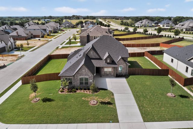 814 Lakewood Circle, Midlothian, TX 76065