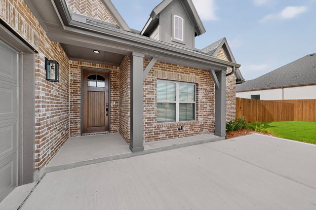 814 Lakewood Circle, Midlothian, TX 76065