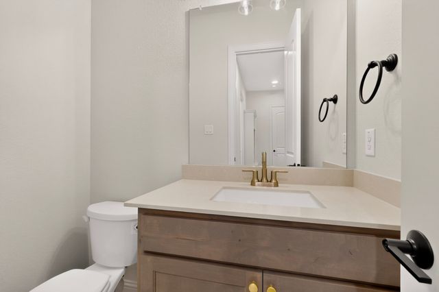 814 Lakewood Circle, Midlothian, TX 76065