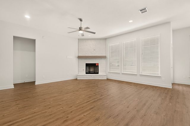 814 Lakewood Circle, Midlothian, TX 76065