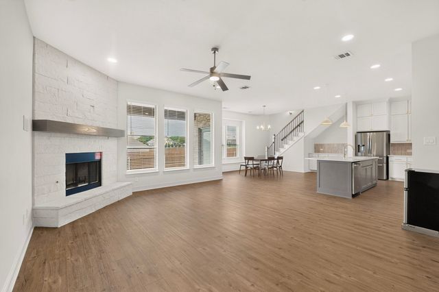 814 Lakewood Circle, Midlothian, TX 76065