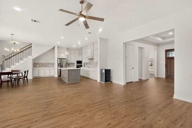 814 Lakewood Circle, Midlothian, TX 76065