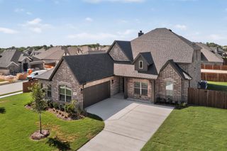 814 Lakewood Circle, Midlothian, TX 76065