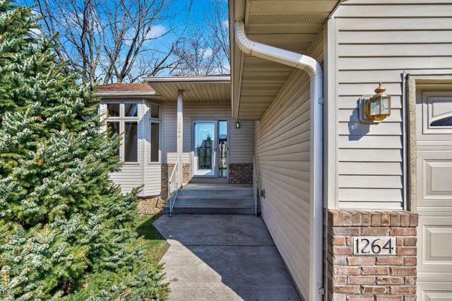 1264 Driving Park Road, Stillwater, MN 55082