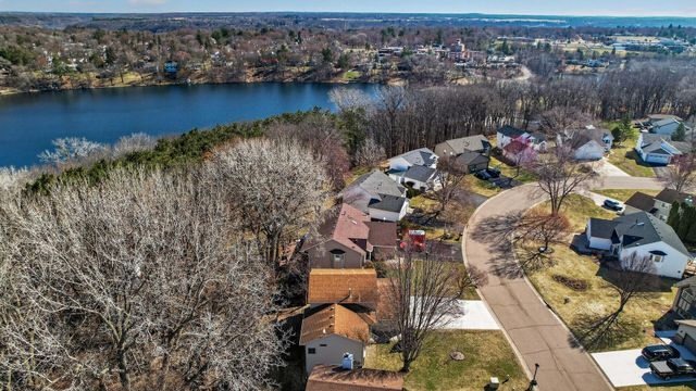 1264 Driving Park Road, Stillwater, MN 55082