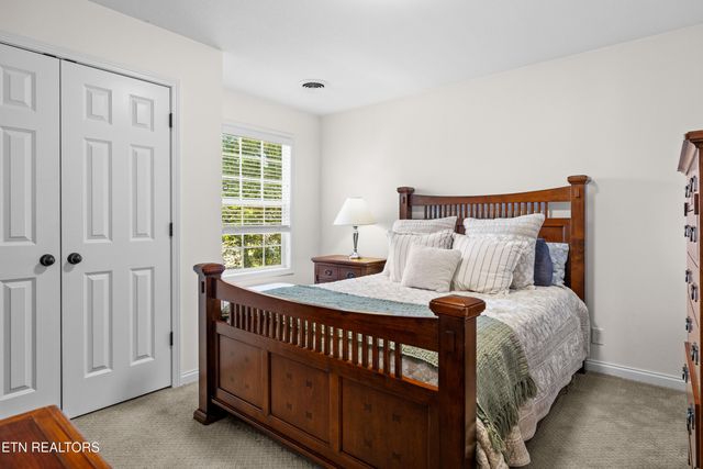 826 Tully Rd, Knoxville, TN 37919
