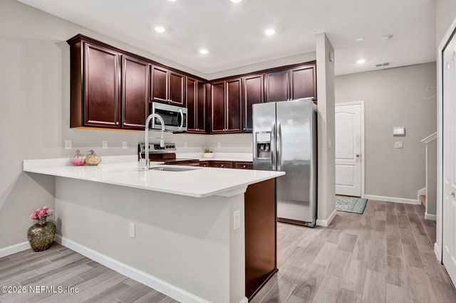 7365 PALM HILLS Drive, Jacksonville, FL 32244