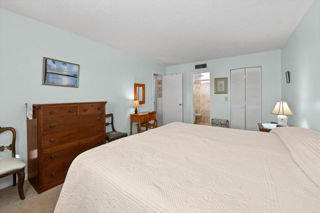 721 Lori Drive 313, Palm Springs, FL 33461