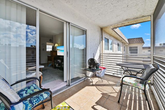 721 Lori Drive 313, Palm Springs, FL 33461