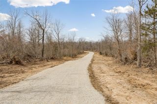 1 thunder ridge rd, Richwoods, MO 63071