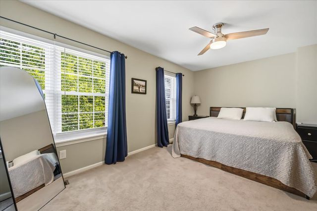 1342 Arlington Court, Geneva, IL 60134