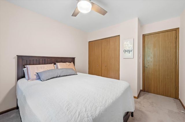 1342 Arlington Court, Geneva, IL 60134