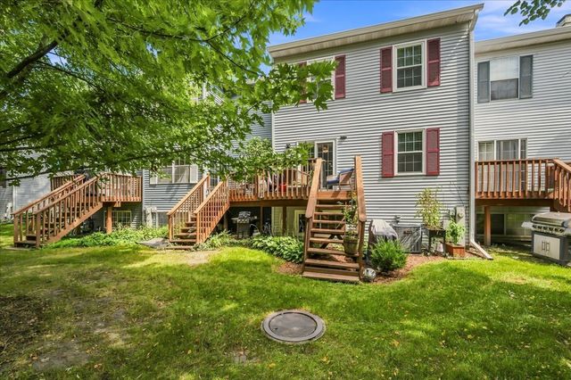 1342 Arlington Court, Geneva, IL 60134