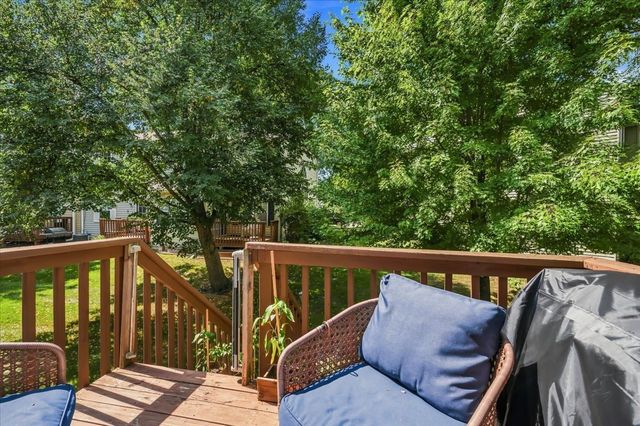 1342 Arlington Court, Geneva, IL 60134