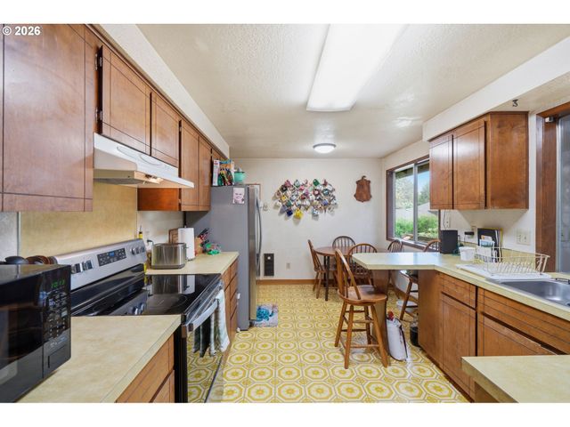 1016 Ne 126TH St, Vancouver, WA 98685