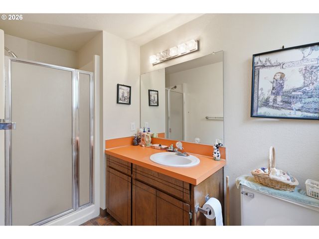 1016 Ne 126TH St, Vancouver, WA 98685