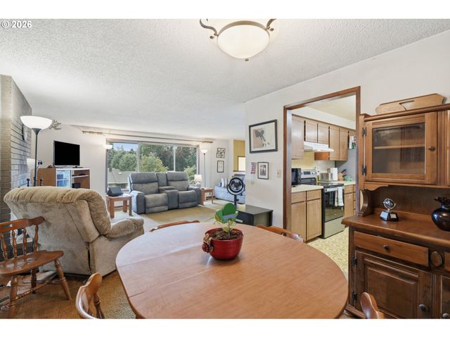 1016 Ne 126TH St, Vancouver, WA 98685