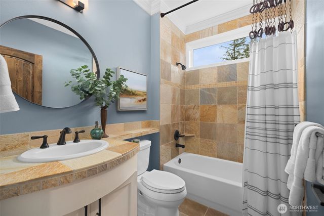 6599 170th Place SE, Bellevue, WA 98006