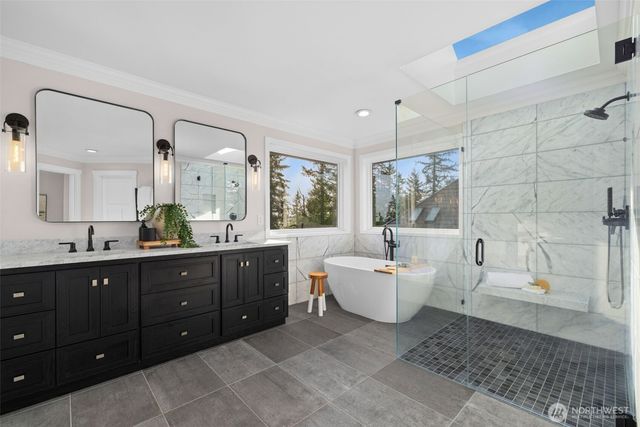 6599 170th Place SE, Bellevue, WA 98006