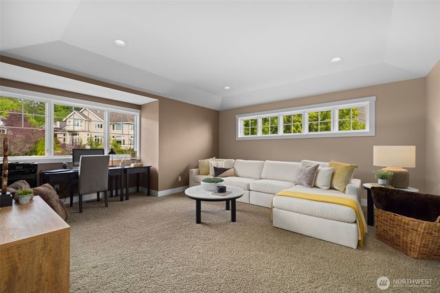 6599 170th Place SE, Bellevue, WA 98006