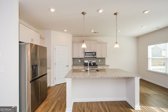 350 Cranston Drive, Ball Ground, GA 30107