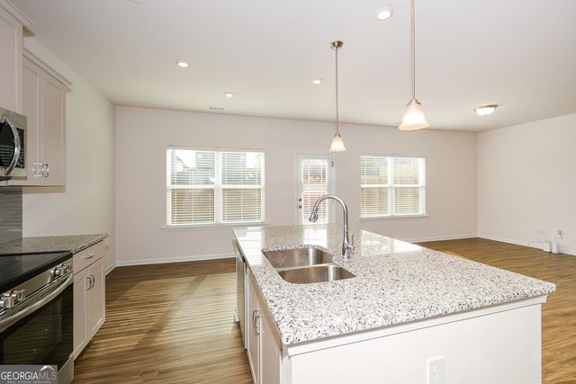 350 Cranston Drive, Ball Ground, GA 30107