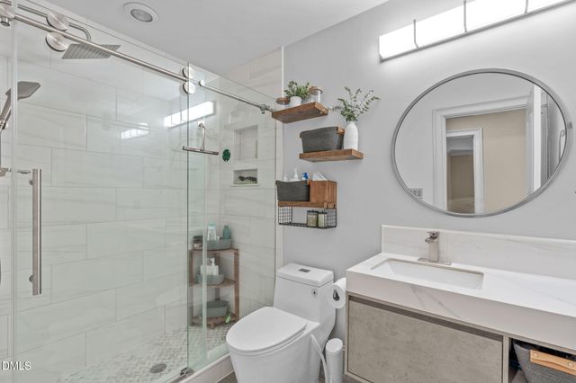 2922 Bells Pointe Court, Apex, NC 27539