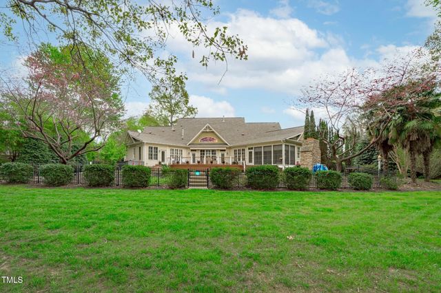 2922 Bells Pointe Court, Apex, NC 27539