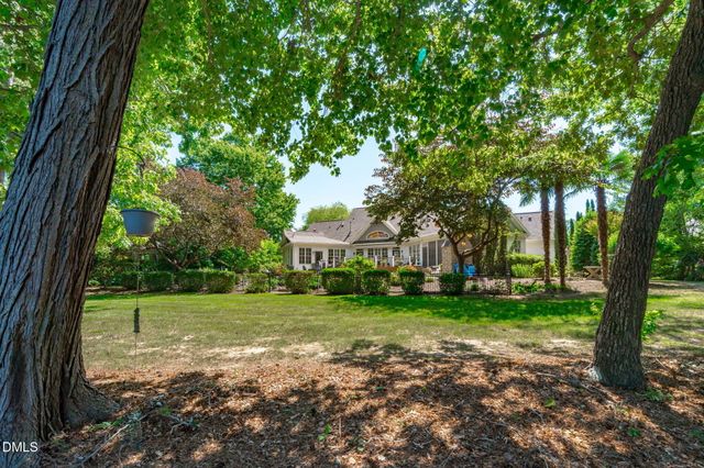 2922 Bells Pointe Court, Apex, NC 27539