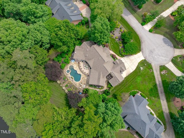 2922 Bells Pointe Court, Apex, NC 27539