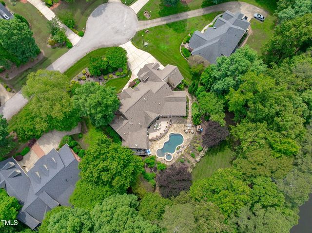 2922 Bells Pointe Court, Apex, NC 27539