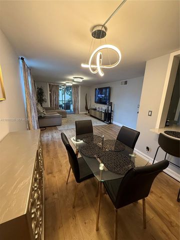 7173 Orange Dr 214B, Davie, FL 33314