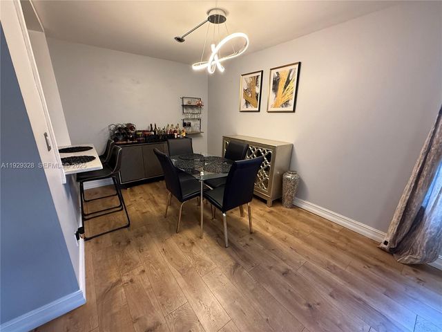 7173 Orange Dr 214B, Davie, FL 33314