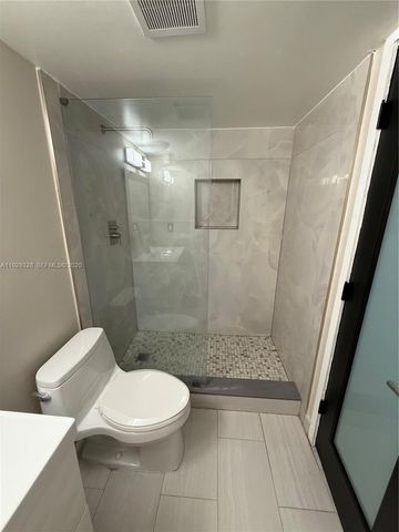 7173 Orange Dr 214B, Davie, FL 33314